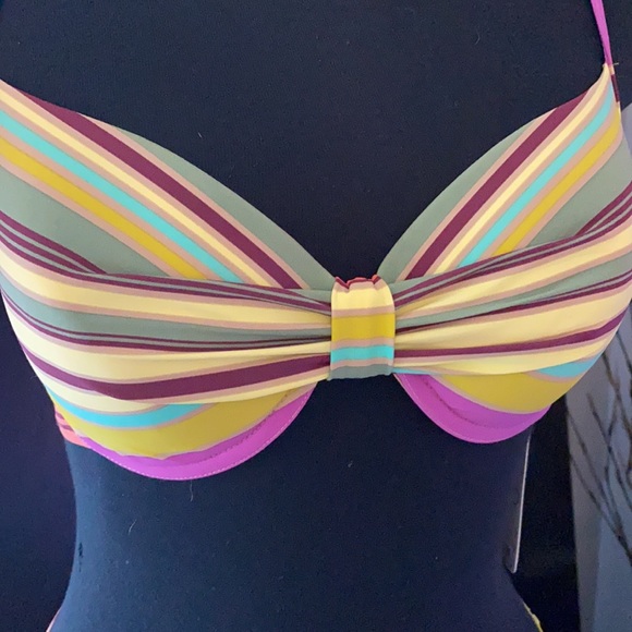 Brilliant stripes bikini - Picture 2 of 9